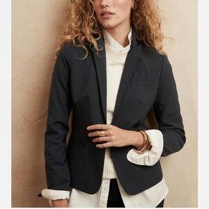 Banana Republic Classic Machine-Washable Italian Wool Blazer W1193 Sz 12 Petite